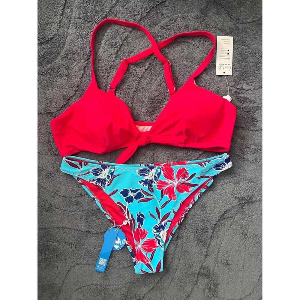 New Bikini Size: Bottoms Medium, Top Large
